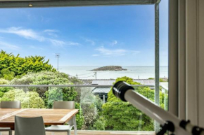10 Passatt St Encounter Bay - BYO Linen